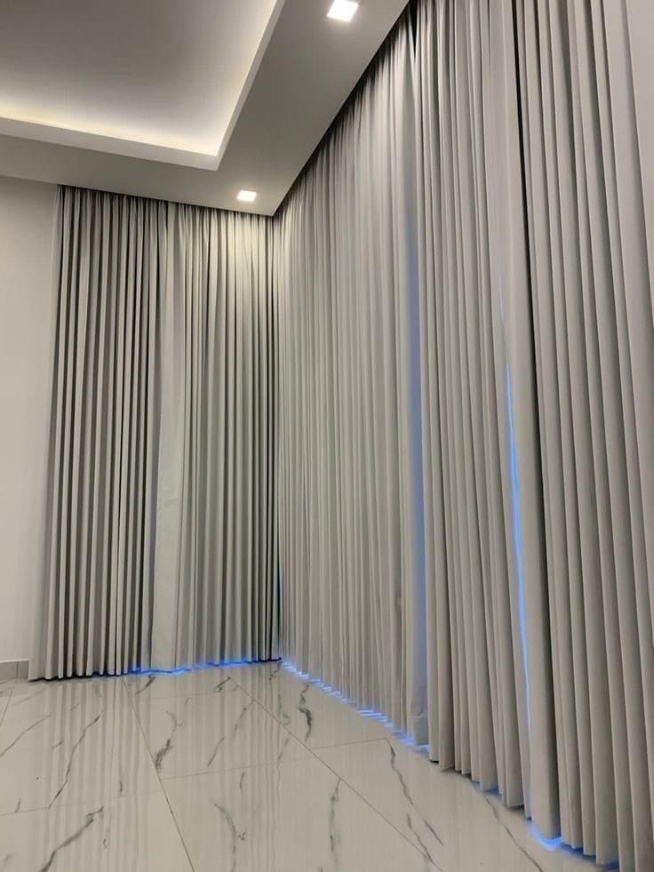 Curtains & Blinds
